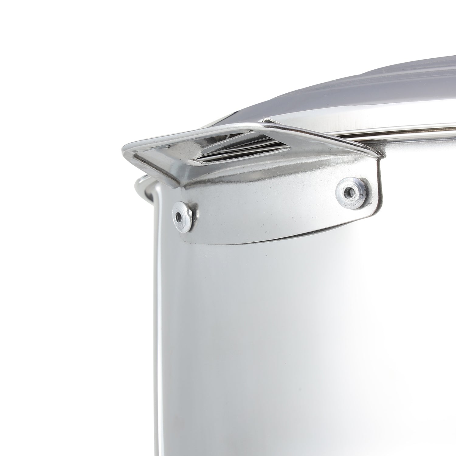 Mars stainless steel casserole close-up of lid lock handle and secure fastening design