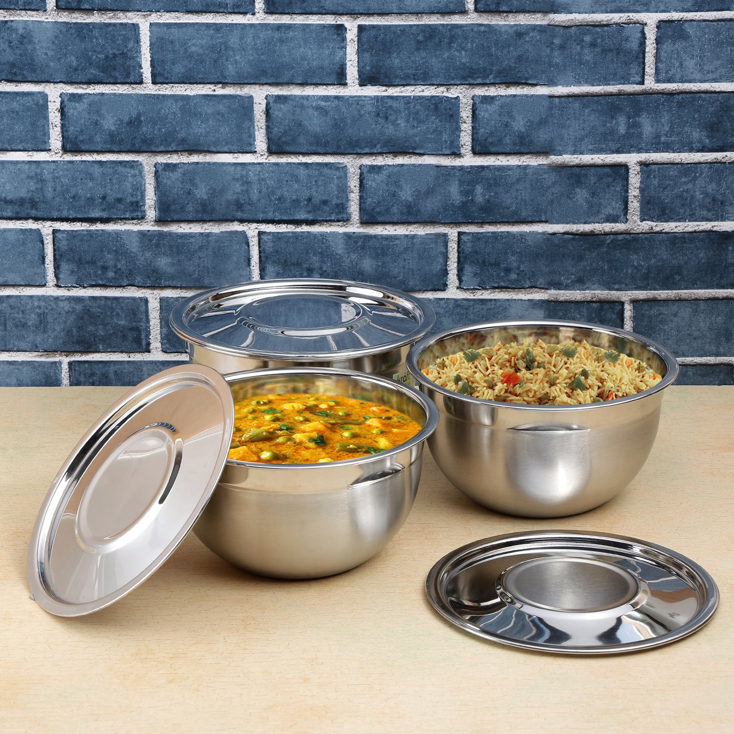 Kraft stainless steel serving bowl with lid lifestyle