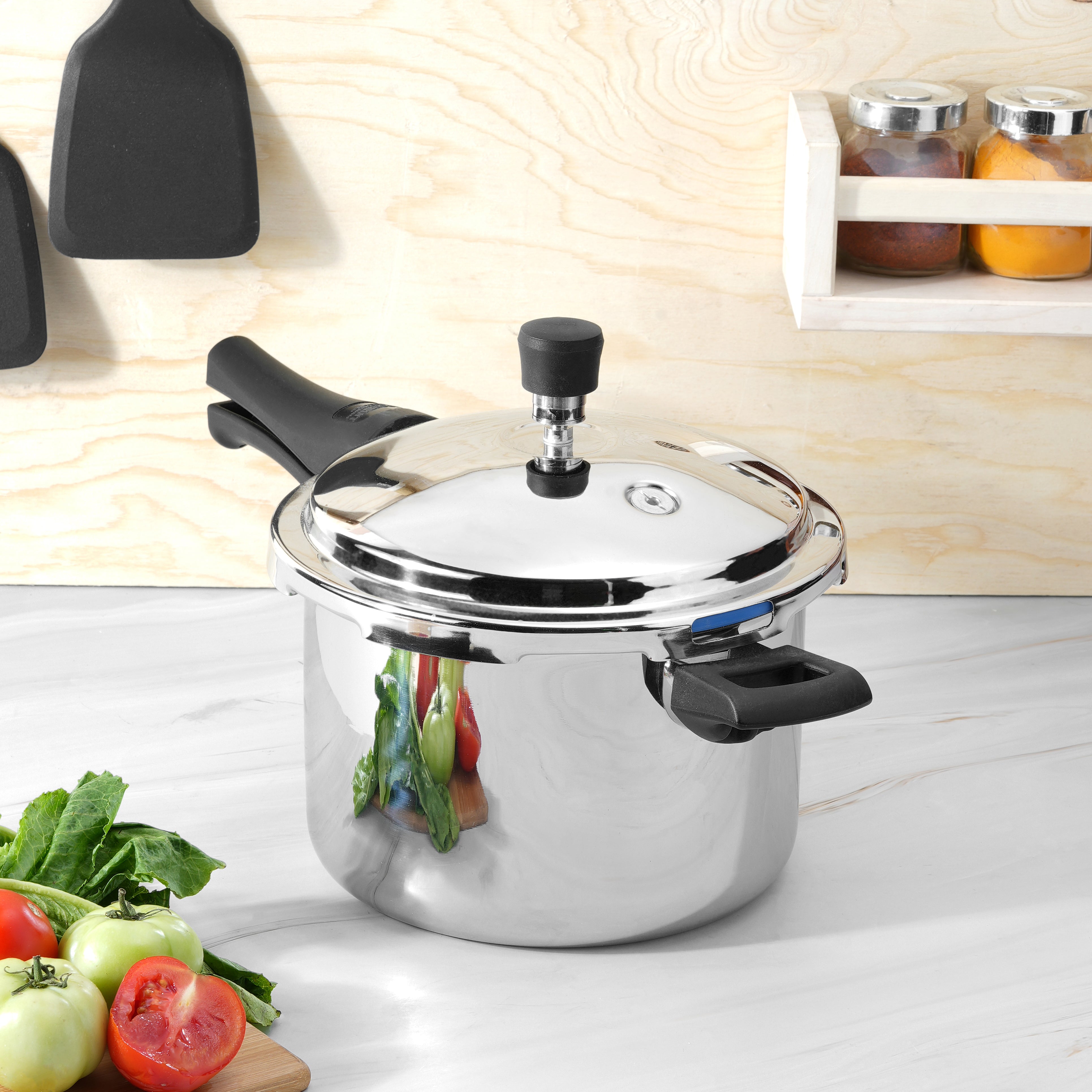 Kraft Futuretec Triply outer lid pressure cooker induction friendly stainless steel